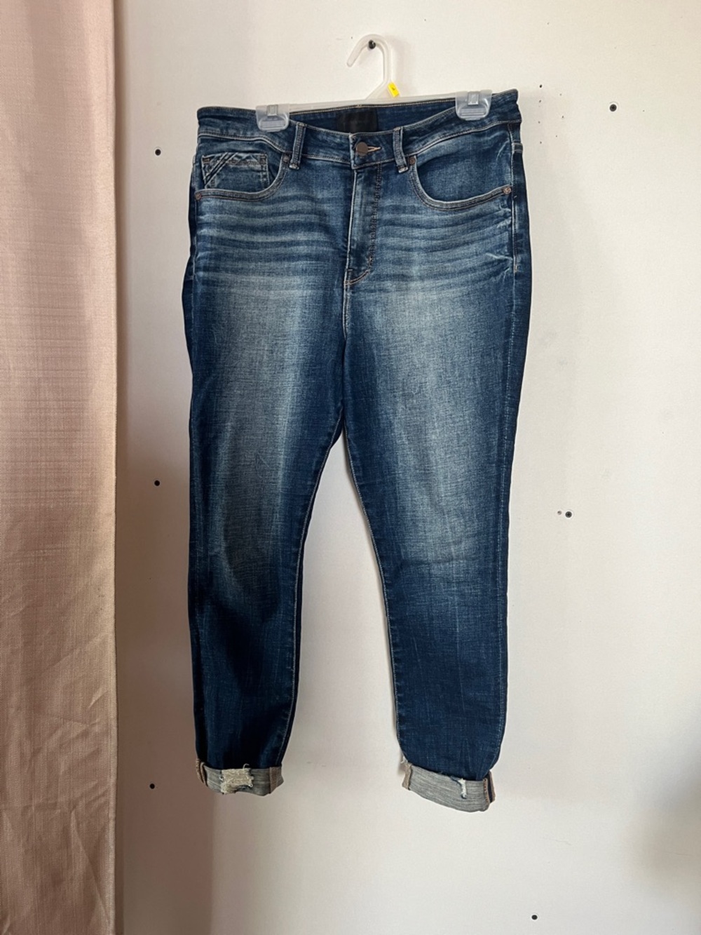 Buckle Boyfriend Jeans in Dark Blue Denim